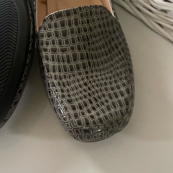 Comfortview Women's (Wide Widths Available) The Leisa Slip On Flat 6W - Picture 3 of 5